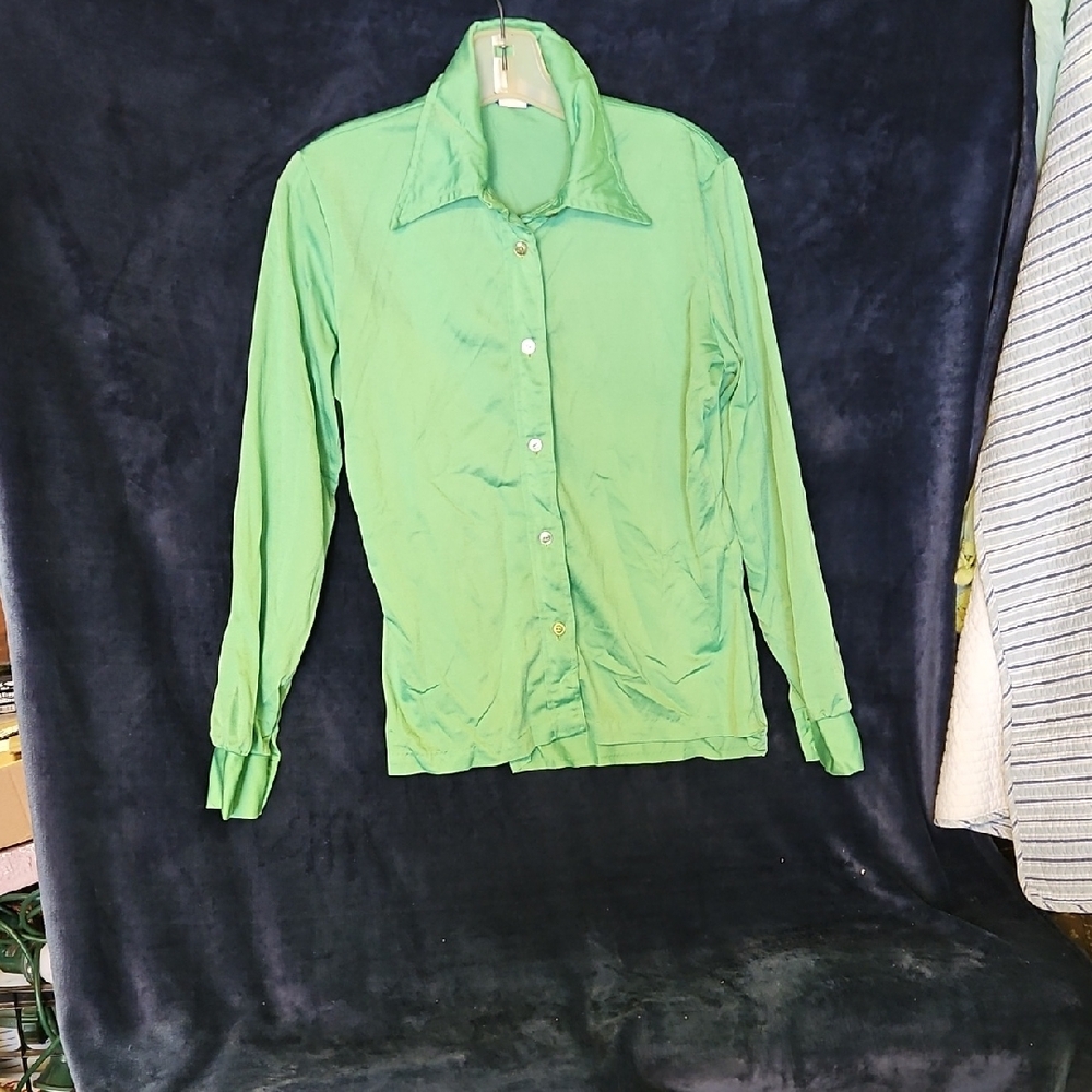 Vintage Vibrant Green Button-Up Shirt